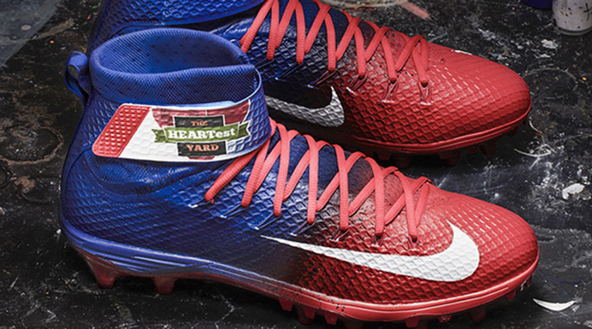 greg-olsen-week-13-cleats.jpg